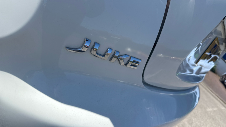 Nissan Juke 1.6 [112] Bose Personal Edition 5dr Petrol Hatchback